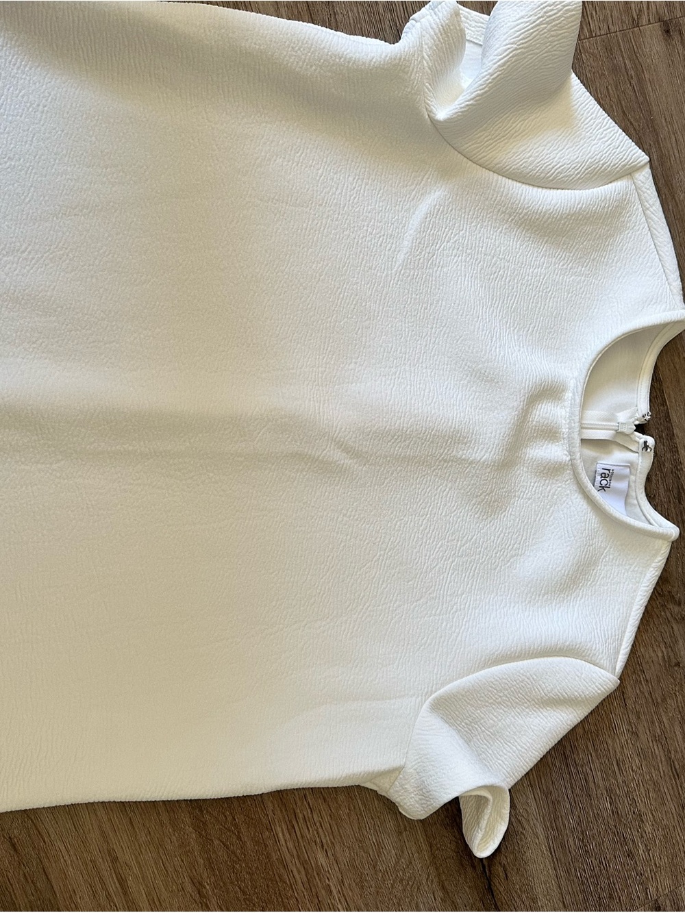 Women’s White Textured Short-Sleeve Blouse